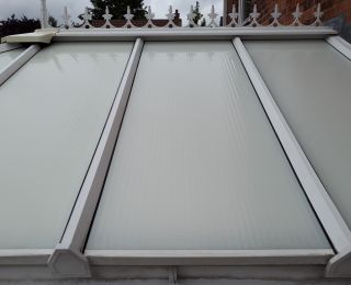 Conservatory soft wash roof cleaning services,

After photo from conservatory clean in Hucknall: Click Here To View Larger Image